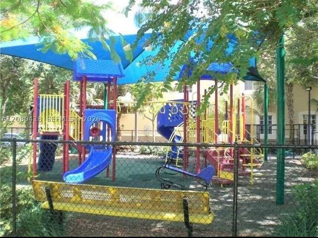 3790 San Simeon Cir 1, Weston, FL 33331