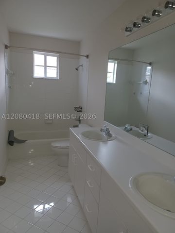 3790 San Simeon Cir 1, Weston, FL 33331