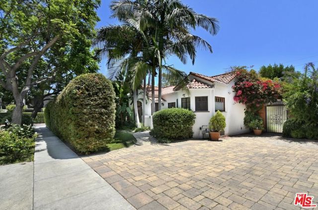 8704 Ashcroft Avenue, West Hollywood, CA 90048
