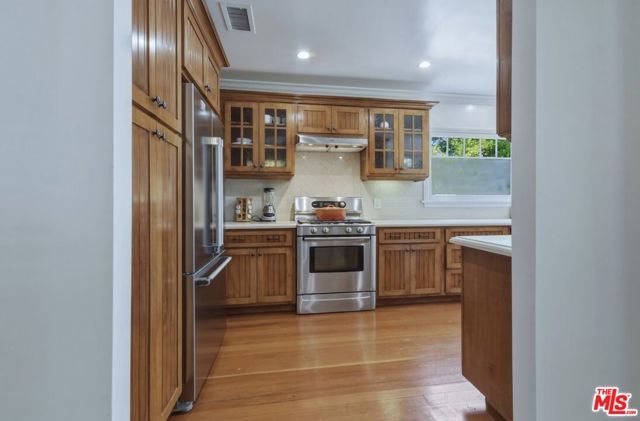 8704 Ashcroft Avenue, West Hollywood, CA 90048