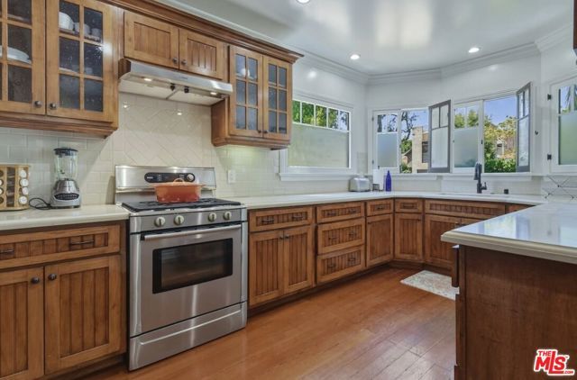 8704 Ashcroft Avenue, West Hollywood, CA 90048