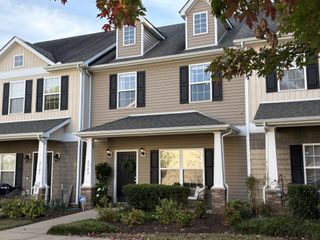2509 New Holland Cir, Murfreesboro, TN 37128