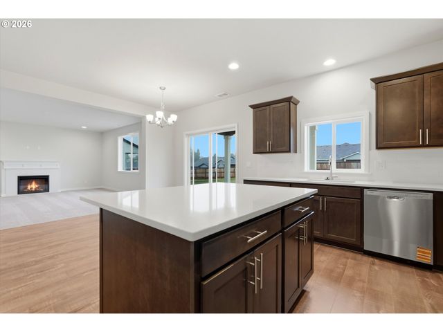 550 E Fourth St, Yamhill, OR 97148