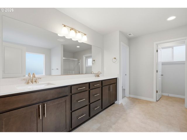 550 E Fourth St, Yamhill, OR 97148