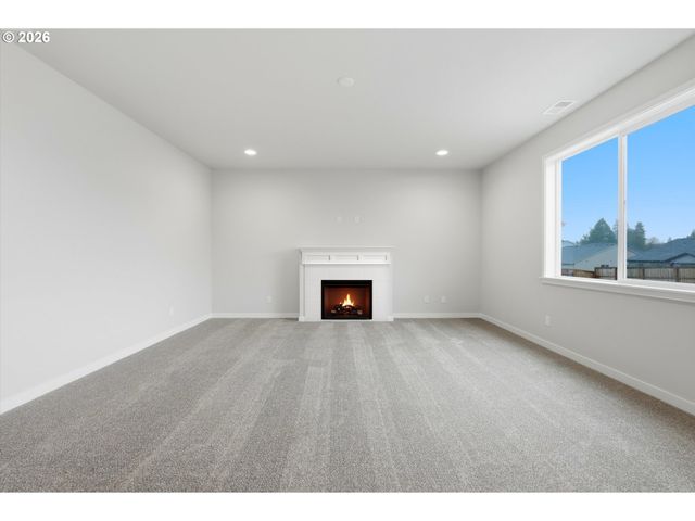 550 E Fourth St, Yamhill, OR 97148