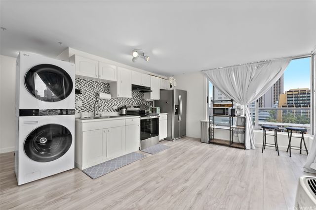 2421 Tusitala Street 803, Honolulu, HI 96815