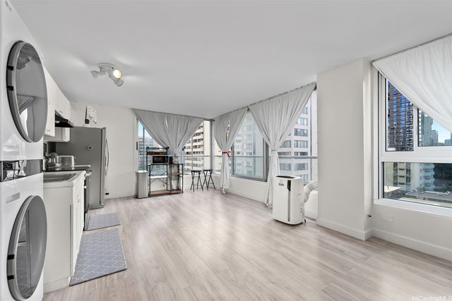 2421 Tusitala Street 803, Honolulu, HI 96815