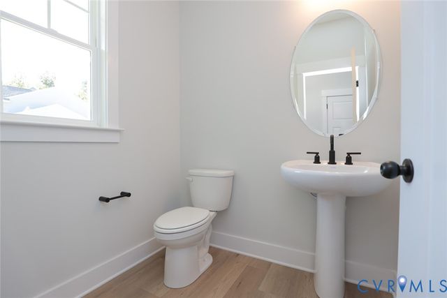 1466 Pinchot St, North Chesterfield, VA 23236