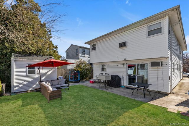 201 Montauk Street, Valley Stream, NY 11580