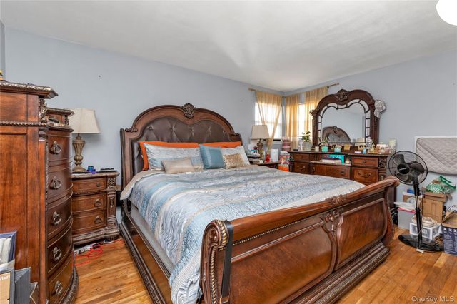 201 Montauk Street, Valley Stream, NY 11580