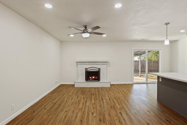 1828 Celeste, Modesto, CA 95355