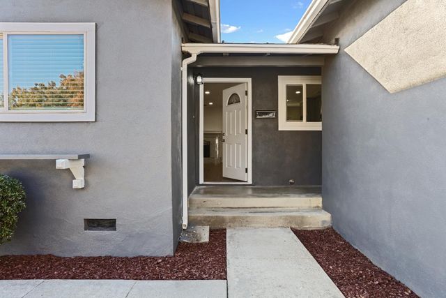 1828 Celeste, Modesto, CA 95355