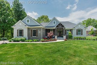 60553 PENNINGTON Way, Washington Township, MI 48306