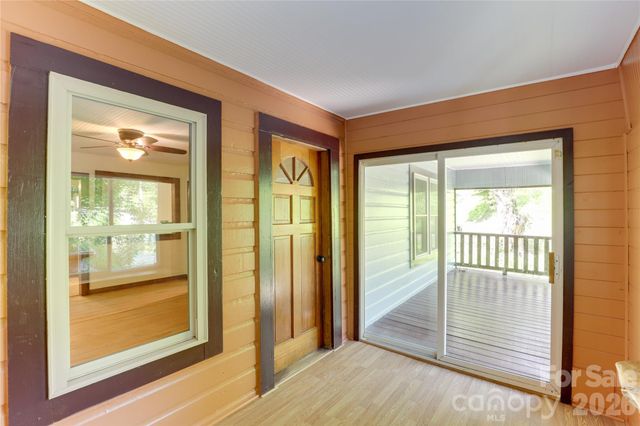 435 Mountain Cove Road, Marshall, NC 28753