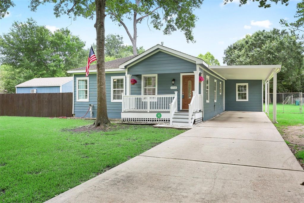 6910 Cayton Street, Houston, TX 77061