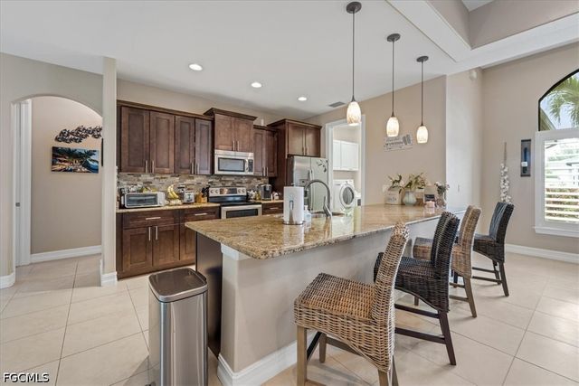 14 NW 35th PL, Cape Coral, FL 33993