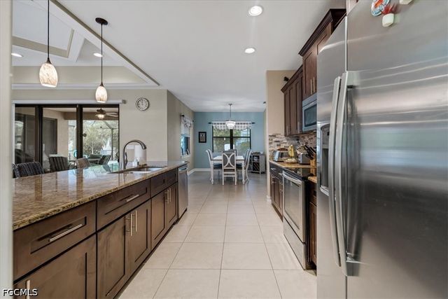 14 NW 35th PL, Cape Coral, FL 33993