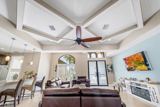 14 NW 35th PL, Cape Coral, FL 33993