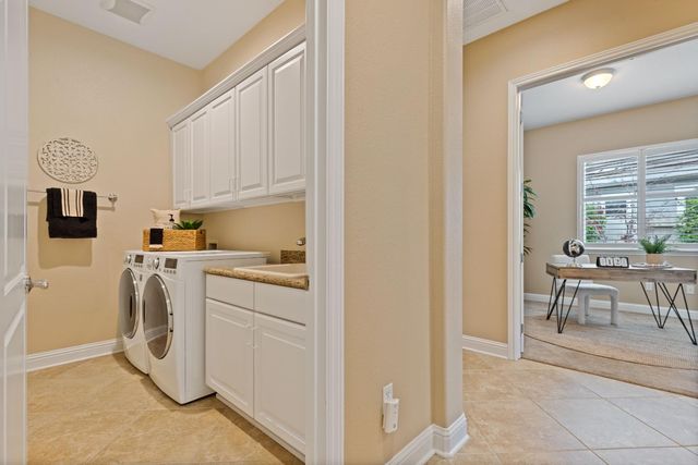 2032 Penstone Loop, Roseville, CA 95747