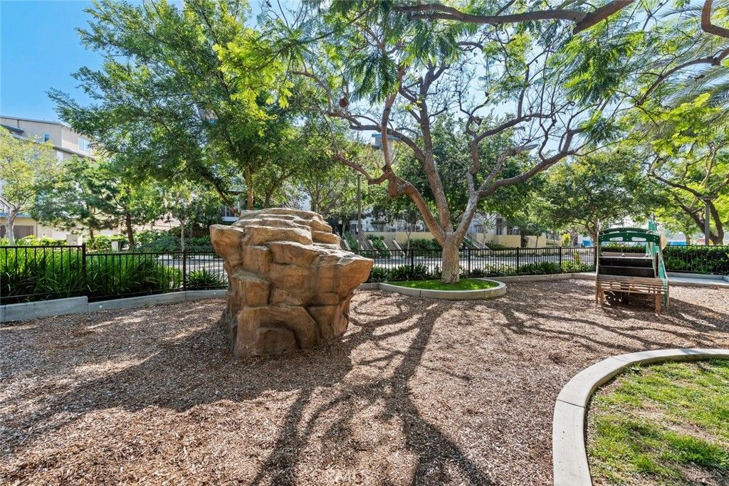 2522 Nolita, Irvine, CA 92612 — photo 4