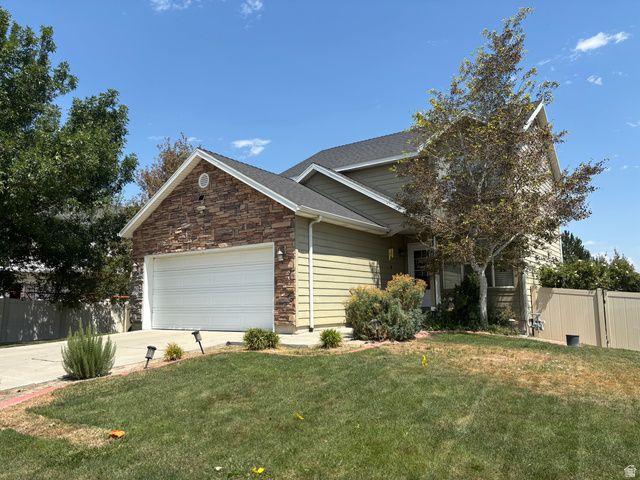 1914 N THOMPSON PL, Saratoga Springs, UT 84045