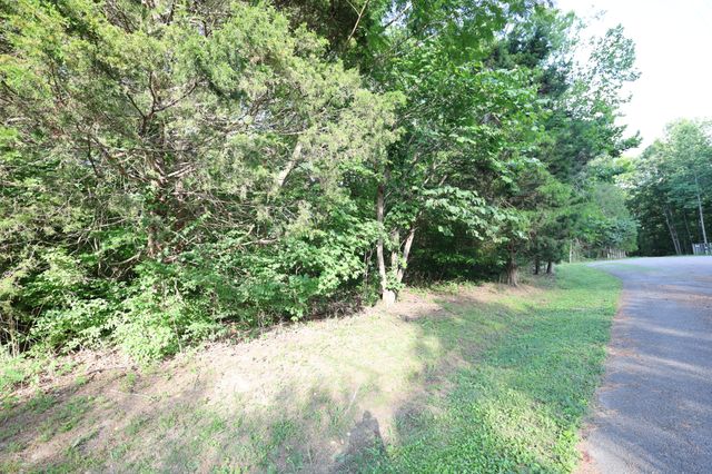 21 Holcomb Cir, Kingston Springs, TN 37082