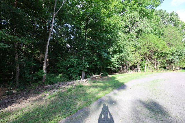21 Holcomb Cir, Kingston Springs, TN 37082