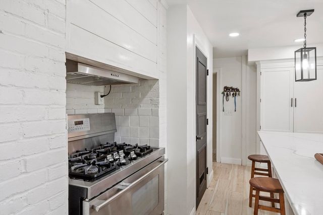 82 Cornell Rd, Marblehead, MA 01945
