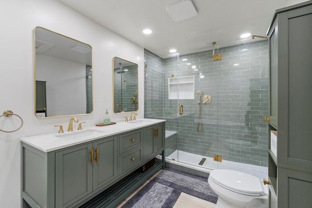 82 Cornell Rd, Marblehead, MA 01945
