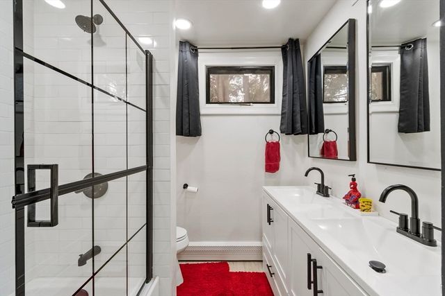 82 Cornell Rd, Marblehead, MA 01945