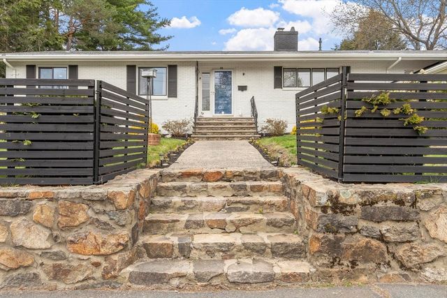 82 Cornell Rd, Marblehead, MA 01945