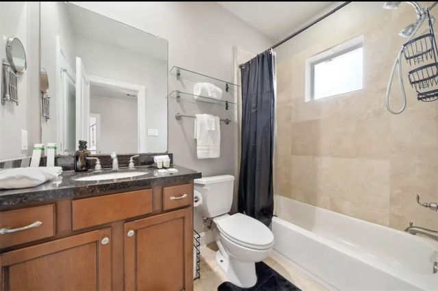2512 Leeland Street, Houston, TX 77003