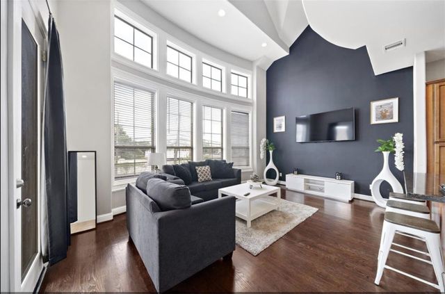 2512 Leeland Street, Houston, TX 77003