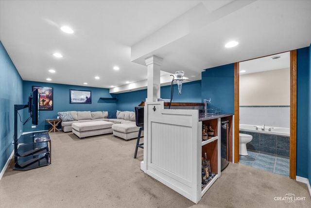 363 Cornwall Avenue, South Elgin, IL 60177