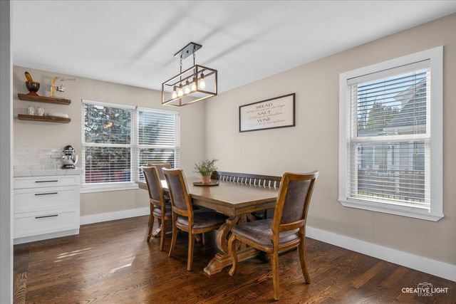 363 Cornwall Avenue, South Elgin, IL 60177