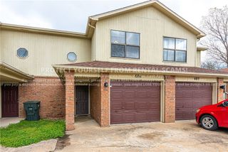 684 W Martha Drive, Fayetteville, AR 72703