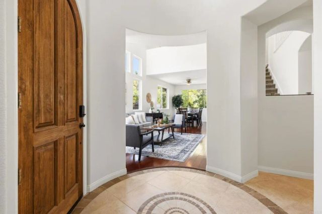 3212 Rancho Companero, Carlsbad, CA 92009