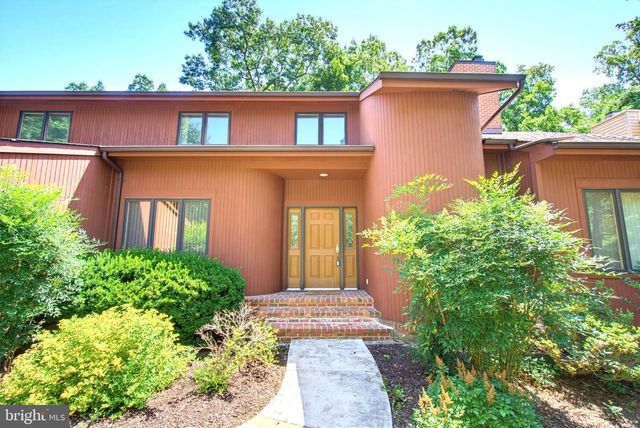 6181 WOODED RUN DR, Columbia, MD 21044