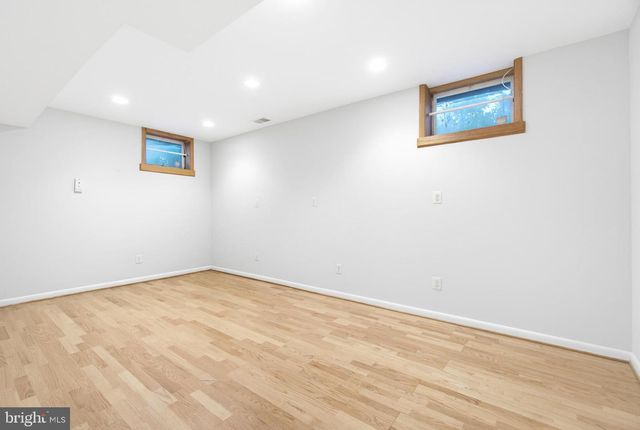6181 WOODED RUN DR, Columbia, MD 21044