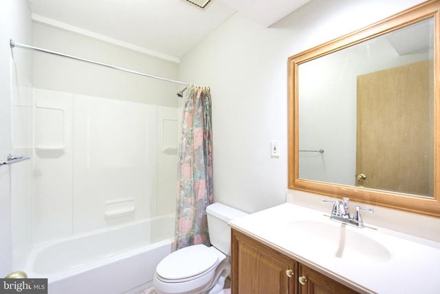 6181 WOODED RUN DR, Columbia, MD 21044