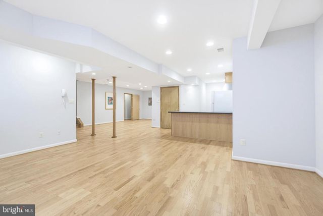 6181 WOODED RUN DR, Columbia, MD 21044