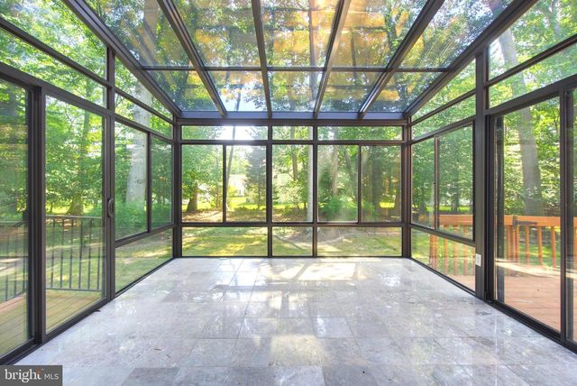 6181 WOODED RUN DR, Columbia, MD 21044