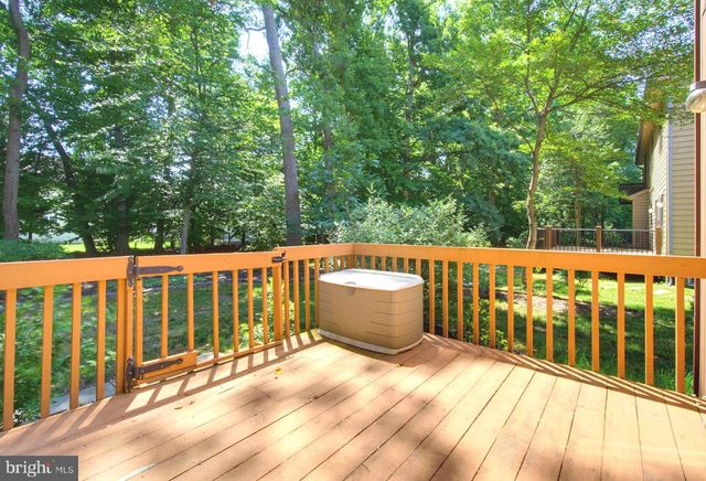 6181 WOODED RUN DR, Columbia, MD 21044