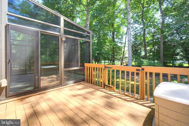 6181 WOODED RUN DR, Columbia, MD 21044