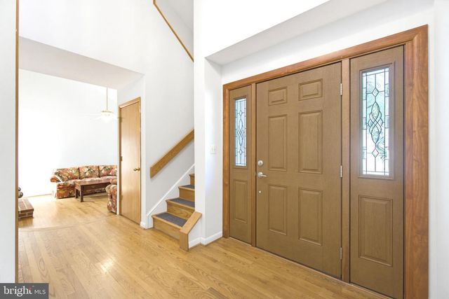 6181 WOODED RUN DR, Columbia, MD 21044