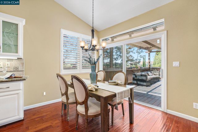 121 St Nazaire Ct, Martinez, CA 94553