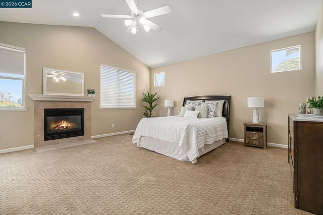 121 St Nazaire Ct, Martinez, CA 94553