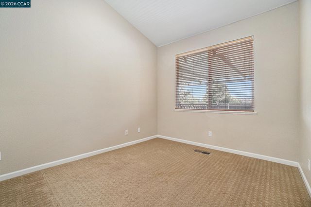 121 St Nazaire Ct, Martinez, CA 94553