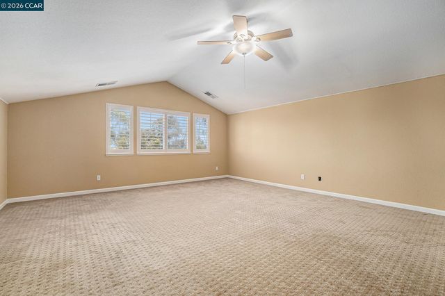 121 St Nazaire Ct, Martinez, CA 94553