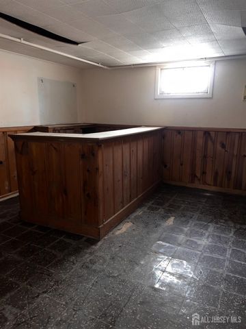 121 woodbridge Avenue, Sewaren, NJ 07077